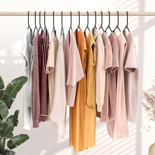 Plastic Hangers 20 Pack Black - Clothes Hangers - Makes The Perfect Coat Hanger and General Space Saving Hangers for Closet and New Apartment Essentials - Percheros Ganchos para Colgar Ropa Hangars
