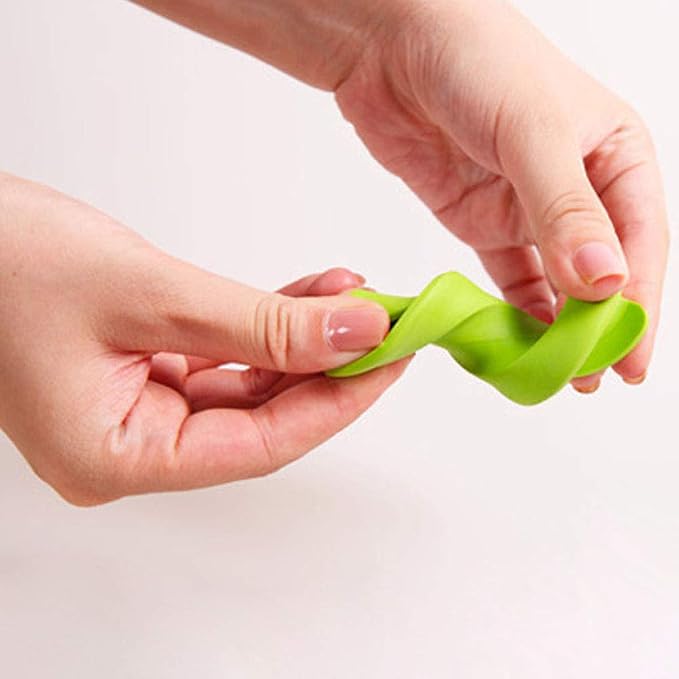 Teensery 8 Pcs Clothes Hanger Hooks Silicone Anti-Slip Clothes Hanger Spacers Hooks Anti-Off Hanger Fixing Ring Hooks for Closet Organizer System