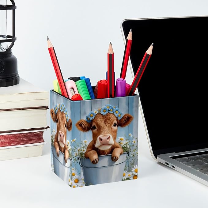 Pen Holder for Desk, Highland Cow Daisies Farmhouse Pencil Holder, Pen Cup Functional Desk Organizer for Office Supplies
