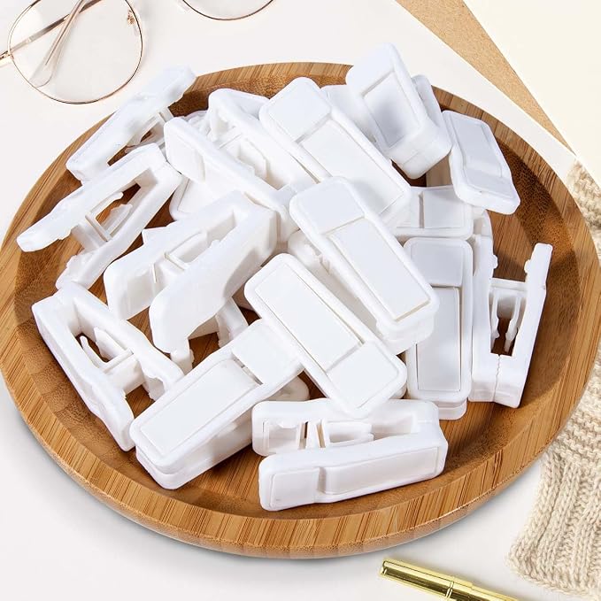KISEER 40 Pcs Plastic Baby Hanger Clips Slim-line Finger Clips Set for Clothes Hanger Velvet Hanger (White)