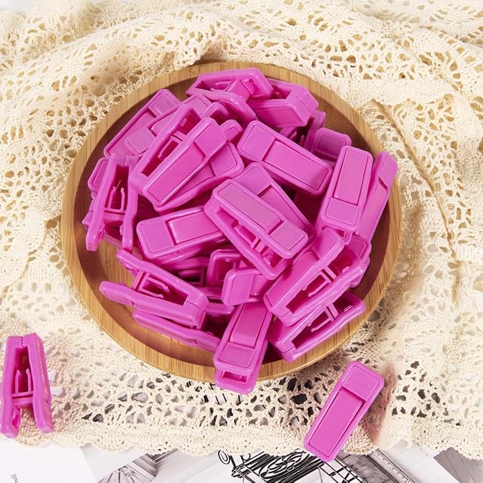 KISEER 40 Pcs Plastic Baby Hanger Clips Slim-line Finger Clips Set for Clothes Hanger Velvet Hanger (Pink)