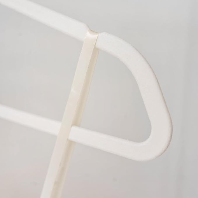 3 Sprouts - Adult Velvet Hangers - Non Slip Felt Clothing Hanger Set - Durable & Slim for Space Saving - Ideal Velvet Hangers for Organization - Lightweight Thin Clothes Hangers - Pack of 30 - Cream