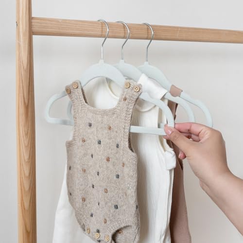 3 Sprouts Velvet Baby Hangers, Non Slip Slim, Blueberry Blue, 30 Pack