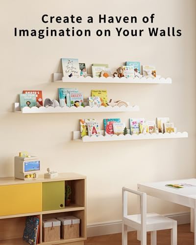 G&W Gruwald Nursery Book Shelves, Set of 3, Nursery Decor for Baby and Toddler, Scalloped Shelves, Book Shelf for Kids R