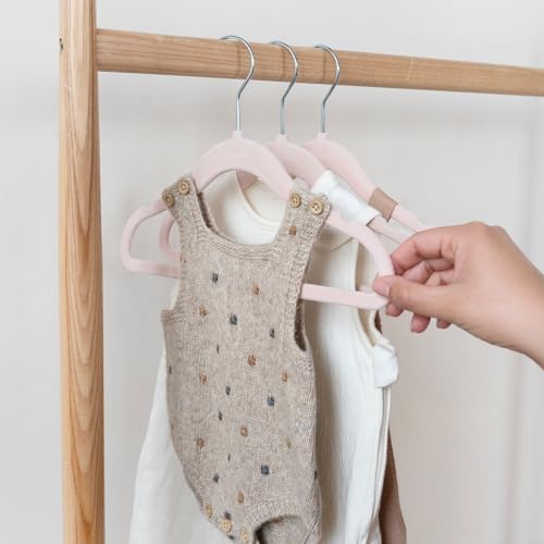 3 Sprouts Velvet Baby Hangers, Non Slip Slim, Pink, 30 Pack