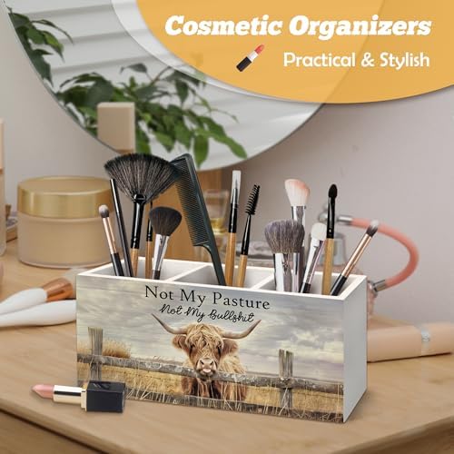 Highland Cow Pen Holder Organizer for Desk Accessories, Farmhouse Western Animal Wooden Box Sign Desk Decorations for Office School, Highland Cow Gifts for Women