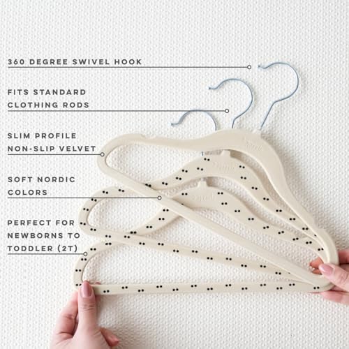 3 Sprouts Velvet Baby Hangers, Non Slip Slim, Double Dot Beige, 30 Pack