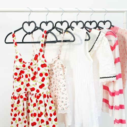 Plastic Hangers 30 Pack - Space Saving Slim Heart Hanger（Black）