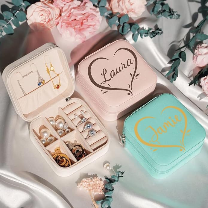 Bridesmaid Gifts Jewelry Box Personalized Small Jewelry Travel Case Custom PU Leather Portable Bridesmaid Proposal Boxes Mini Jewellery Organizer Storage Earrings Rings Necklaces for Women Girls-Pink