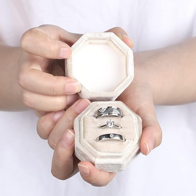 WantGor Velvet Ring Box, 3 Slots Jewelry Ring Gift Box Vintage Ring Holder | Ring Display Case for Wedding Ceremony Proposal Engagement (Beige)