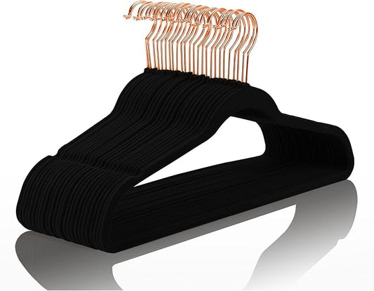 MIZGI Premium Velvet Hangers (50 Pack) Heavy Duty - Non Slip Felt Hangers - Velvet Suit Hangers Black - Rose Gold Hooks,Space Saving Clothes Hangers
