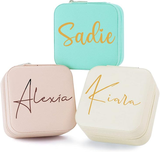 Bridesmaid Gifts Jewelry Box Personalized Small Jewelry Travel Case Custom PU Leather Portable Bridesmaid Proposal Boxes Mini Jewellery Organizer Storage Earrings Rings Necklaces for Women Girls-Pink