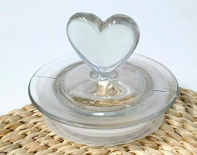 22 oz Clear Glass Canister with Cute Heart shaped Lids Set, Food Storage Glass Jars with Airtight Lids for Kitchen and Dining Room, Stripe/Set of 2