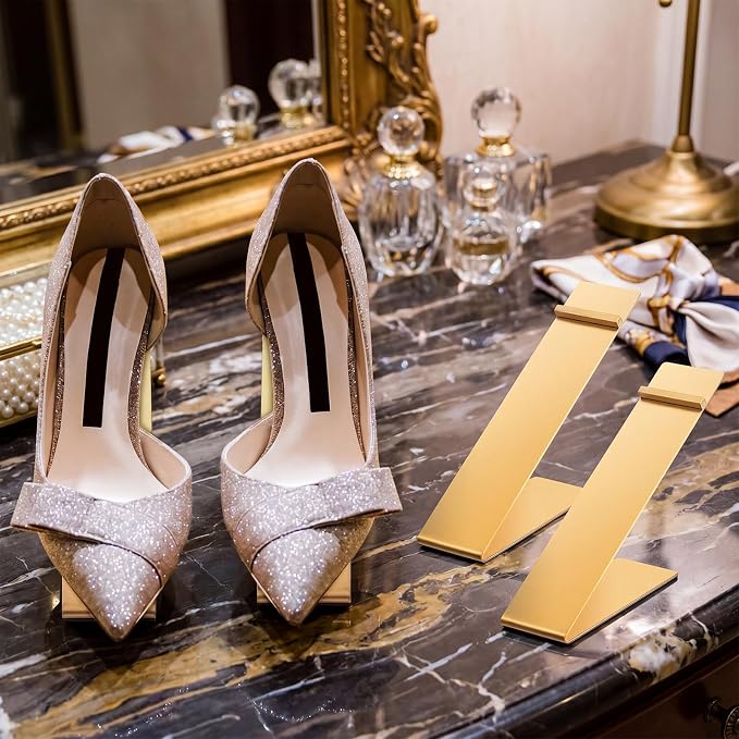 Therwen 8 Pcs Gold Shoe Display Stand Shoe Rack Stainless Steel Golden Metal Riser High Heel Display Rack Holder for Home Shopping Malls (Shape V,Golden)