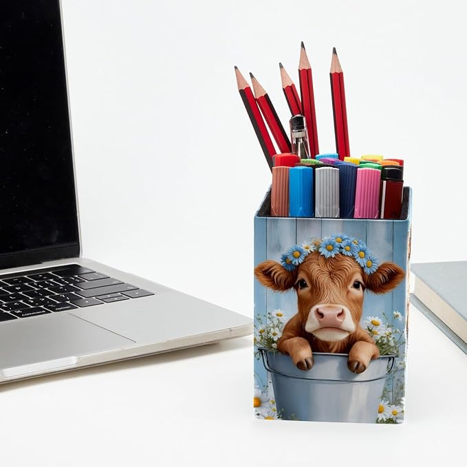 Pen Holder for Desk, Highland Cow Daisies Farmhouse Pencil Holder, Pen Cup Functional Desk Organizer for Office Supplies