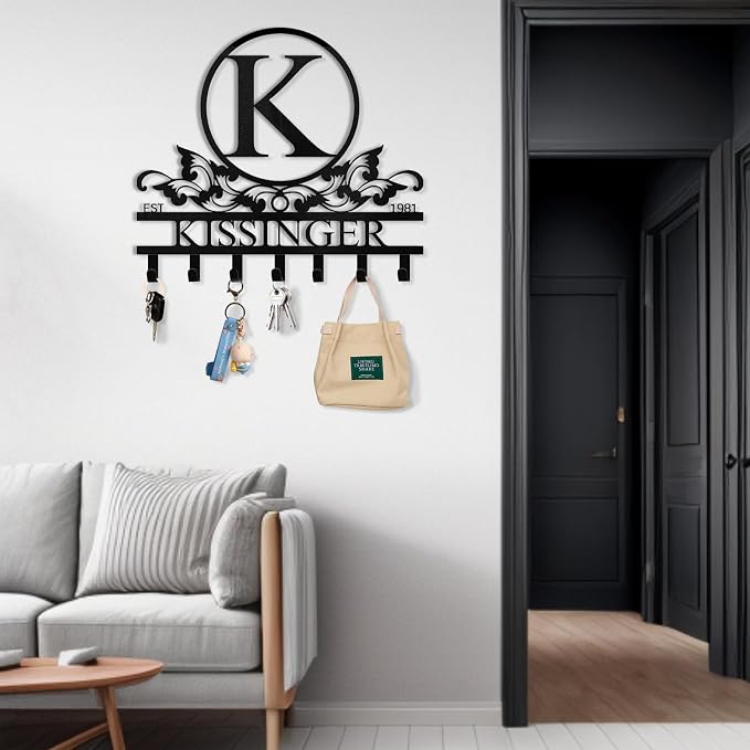 Dyoart Personalized Key Holder Wall Mount - Custom Family Name Key Holder for Wall, Metal Key Rack Hook Organizer, Coat Rack, Key Hanger Wall Decor for Kitchen, Entryway, Hallway, Bedroom