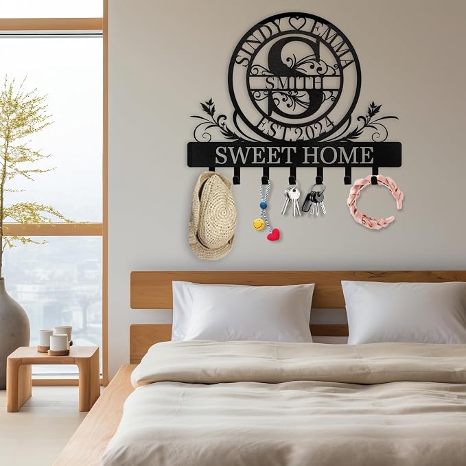 Dyoart Personalized Key Holder for Wall - Custom Family Name Metal Wall Key Hanger, Key Hooks with Monogram Design, Anniversary Couple Gifts, Key Rack Holder Wall Mount for Living Room, Bedroom