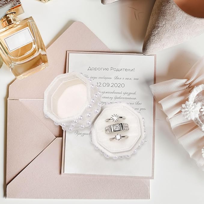 WantGor Velvet Ring Box, 3 Slots Jewelry Ring Gift Box Vintage Ring Holder | Ring Display Case for Wedding Ceremony Proposal Engagement (White Pearl)