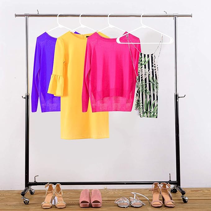 Utopia Home Plastic Hangers 200 Pack – Built-in Strap Hooks White | Space saving | Durable & strong | Closet organizer | Clothes hangers | Ideal for shirts, pants, skirts & coats