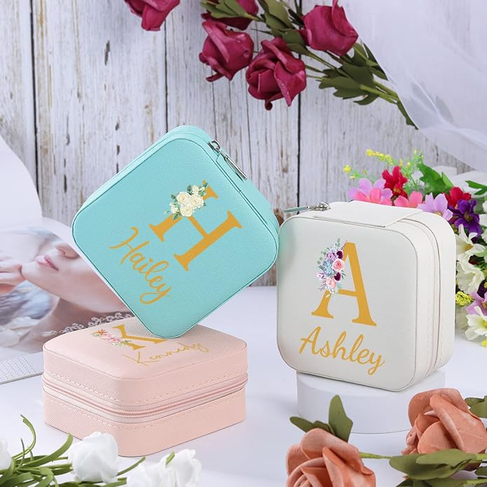 Bridesmaid Gifts Jewelry Box Personalized Small Jewelry Travel Case Custom PU Leather Portable Bridesmaid Proposal Boxes Mini Jewellery Organizer Storage Earrings Rings Necklaces for Women Girls-Pink