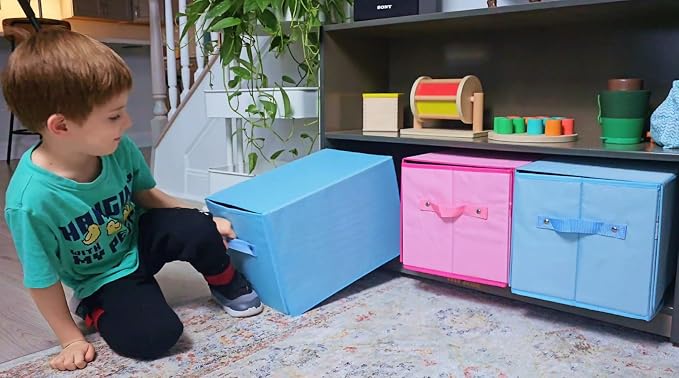 SAM AND MABEL Toy Cars Garage Box – Toy Storage Box with Car Rug Play Mat, Collapsible Storage Organizer for Boys and Girls (GoPlaces)
