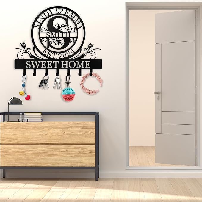 Dyoart Personalized Key Holder for Wall - Custom Family Name Metal Wall Key Hanger, Key Hooks with Monogram Design, Anniversary Couple Gifts, Key Rack Holder Wall Mount for Living Room, Bedroom
