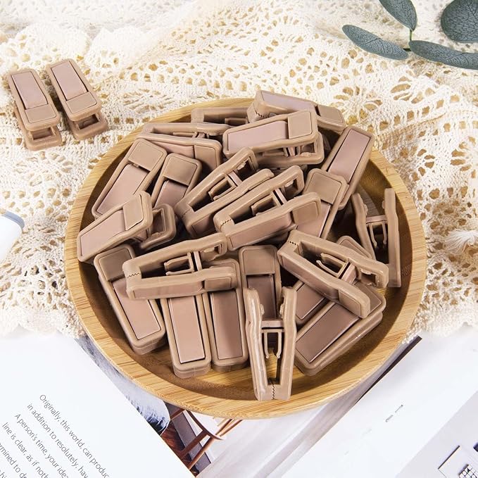 KISEER 80 Pcs Plastic Baby Hanger Clips Slim-line Finger Clips Set for Clothes Hanger Velvet Hanger (Skin)