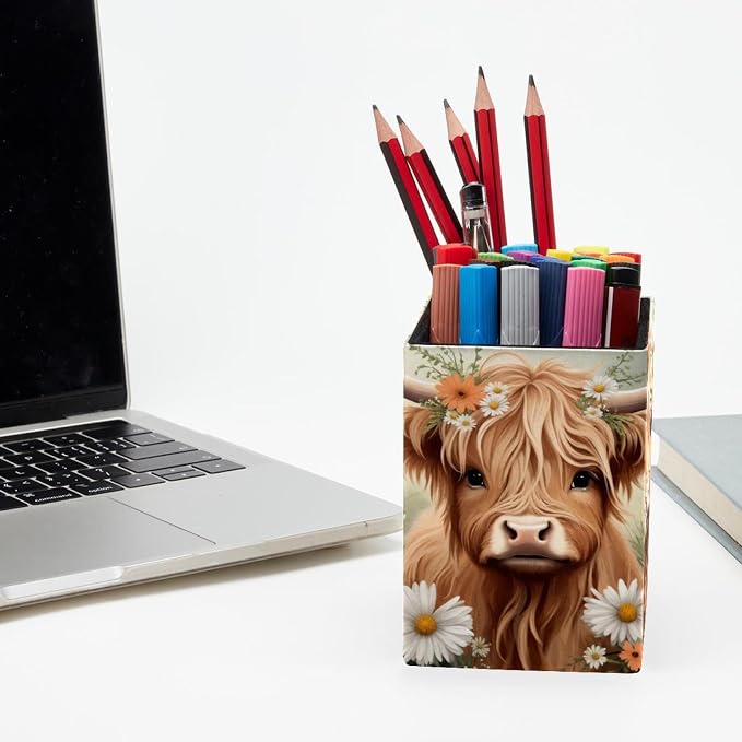 Pen Holder for Desk, Highland Cow Daisies Pencil Holder, Pen Cup Functional Desk Organizer for Office Supplies