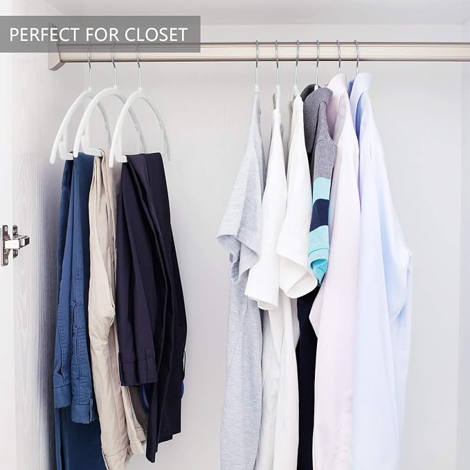 MIZGI Premium Velvet Hangers 30 Pack Heavyduty- Non Slip No Shoulder Bump Suit Hanger - Chrome Hooks,Space Saving Clothes Rounded Shape for Coat,Sweater,Jackets,Pants