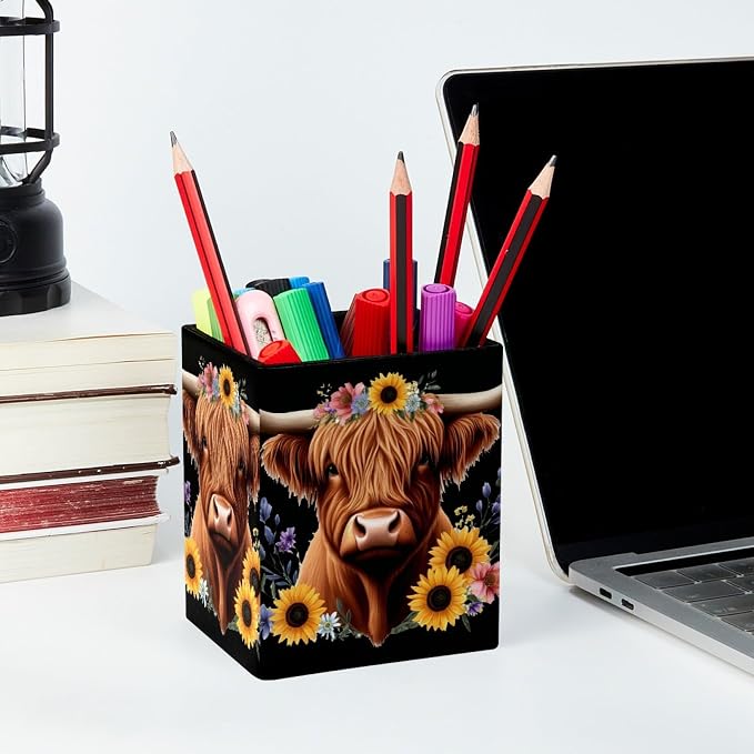 Pen Holder for Desk, Highland Cow Pencil Holder, Pen Cup Functional Desk Organizer for Office Supplies