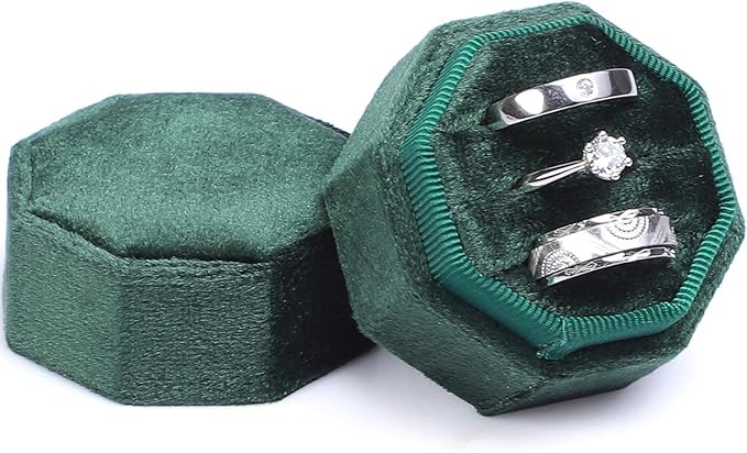 WantGor Velvet Ring Box, 3 Slots Jewelry Ring Gift Box Vintage Ring Holder | Ring Display Case for Wedding Ceremony Proposal Engagement (Green)
