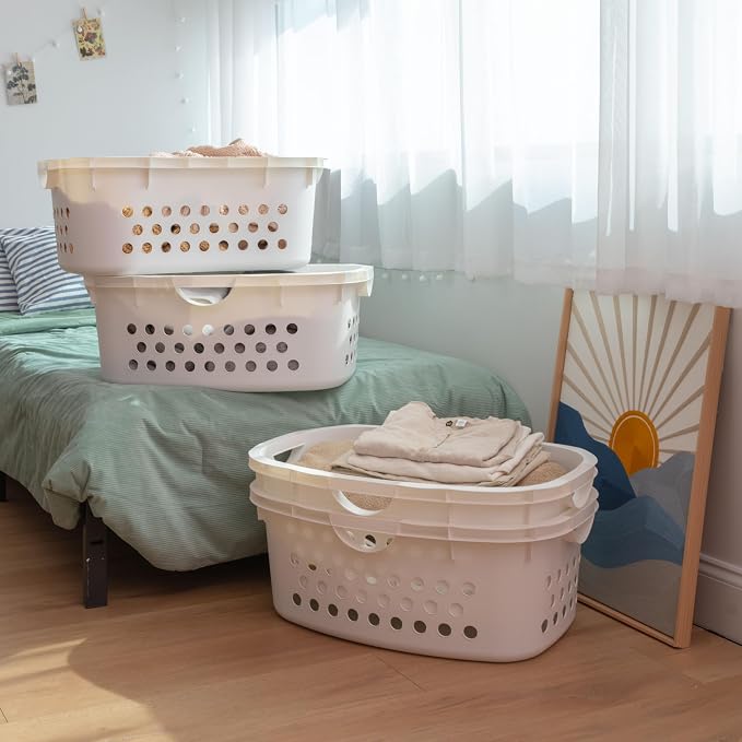 IRIS USA 51L Plastic Hip Hold Laundry Basket with Built-In Comfort Carry Handles, 4- Pack, 1.5 Bushel, Clothes Hamper, Laundry Hamper, Ventilation Holes, for Closet Dorm Laundry Room Bedroom, White