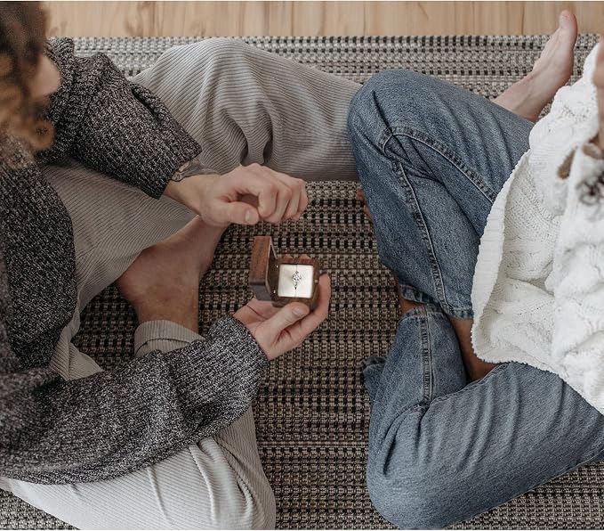 Wooden Ring Box, Mini Engagement Ring Holder Box with Single Slot, Square Wedding Rings Box for Rings, Elegant and Retro RingHolder Box for Wedding, Ceremony (white)