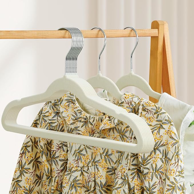 GoodtoU Kids Hangers Velvet 50 Pack 14" - Kids Felt Hangers Non Slip Toddler Hanger Childrens Hanger for Kid