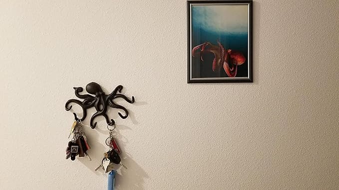 Coat Hooks Wall Mounted Key Holder, Retro Octopus Towel Hooks for Bathrooms, Heavy Duty Wall Hooks Decorative- 2Pcs