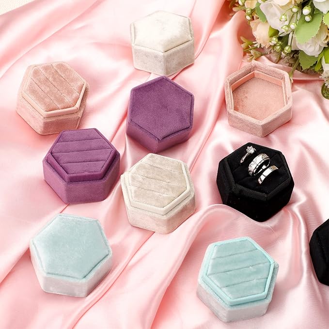 WantGor Velvet Jewelry Ring Box, 3 Slots Hexagon Ring Gift Box Vintage Ring Display Holder Case for Wedding Ceremony Proposal Engagement (Beige, 3 Slots)