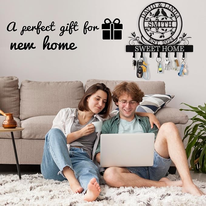 Dyoart Key Holder for Wall, Personalized Couple's Name Key Rack Coat Rack, Metal Key Holder Wall Mount for Housewarming Gifts, Key Hook Wall Hanging Bedroom Hallway Decor