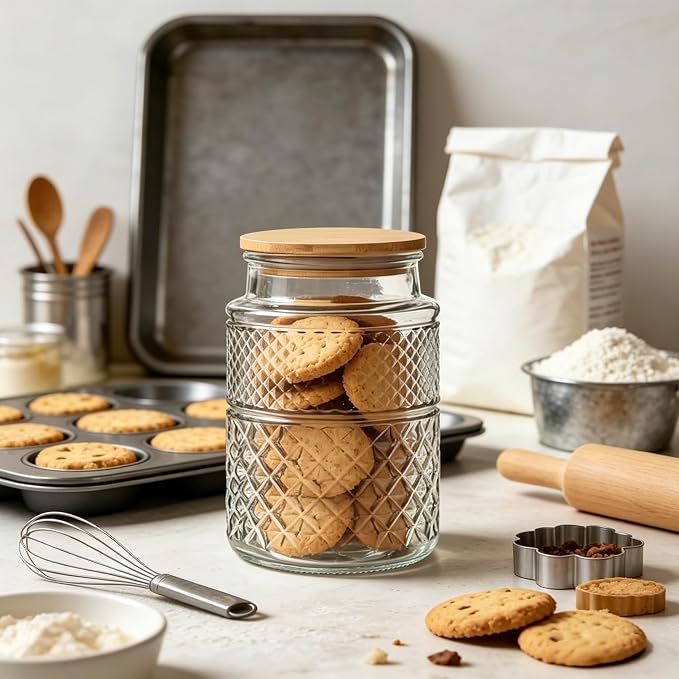 Large Glass Storage Jar, 60 FL OZ Glass Food Storage Containers with Bamboo Lid, Kitchen Containers Cereal Canisters Decorative Jar for Candy Snack Cookies Coffee Tea Nuts Airtight Jars