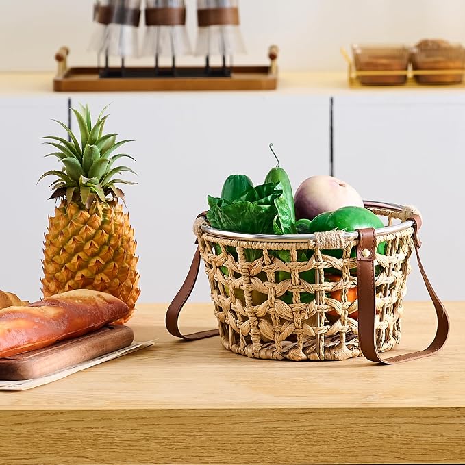 Farmhouse Wicker Egg Basket for Collecting Fresh Eggs, Round Storage Basket with Handle, Brown, Sea Grass