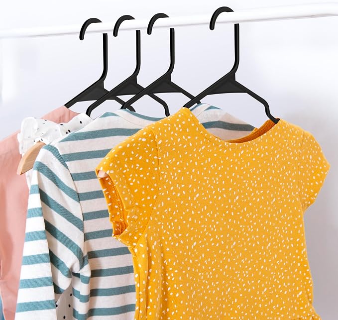 HealSmart Plastic Hangers 30 Pack, Space-Saving Clothes Hangers, Durable and Lightweight Hangers for Coats, Dresses, Shirts, Pants, Black